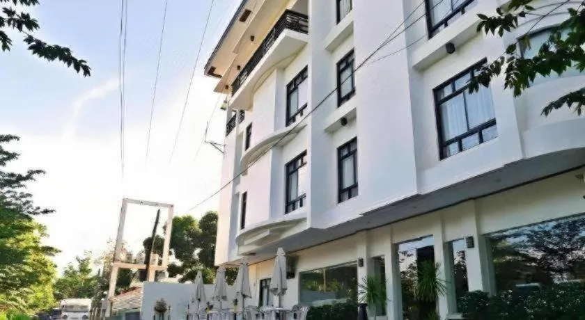 Ipil Suites Puerto Princesa