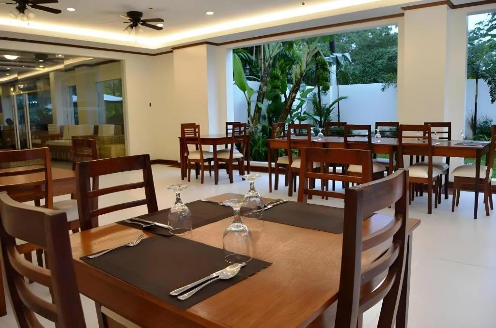 Ipil Suites Puerto Princesa