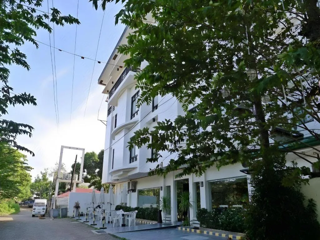 Ipil Suites Puerto Princesa