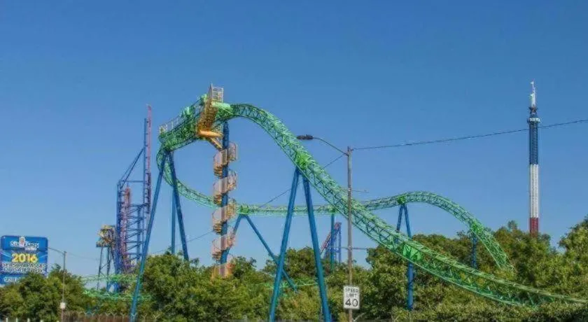 Knights Inn - Forest Hill, TX