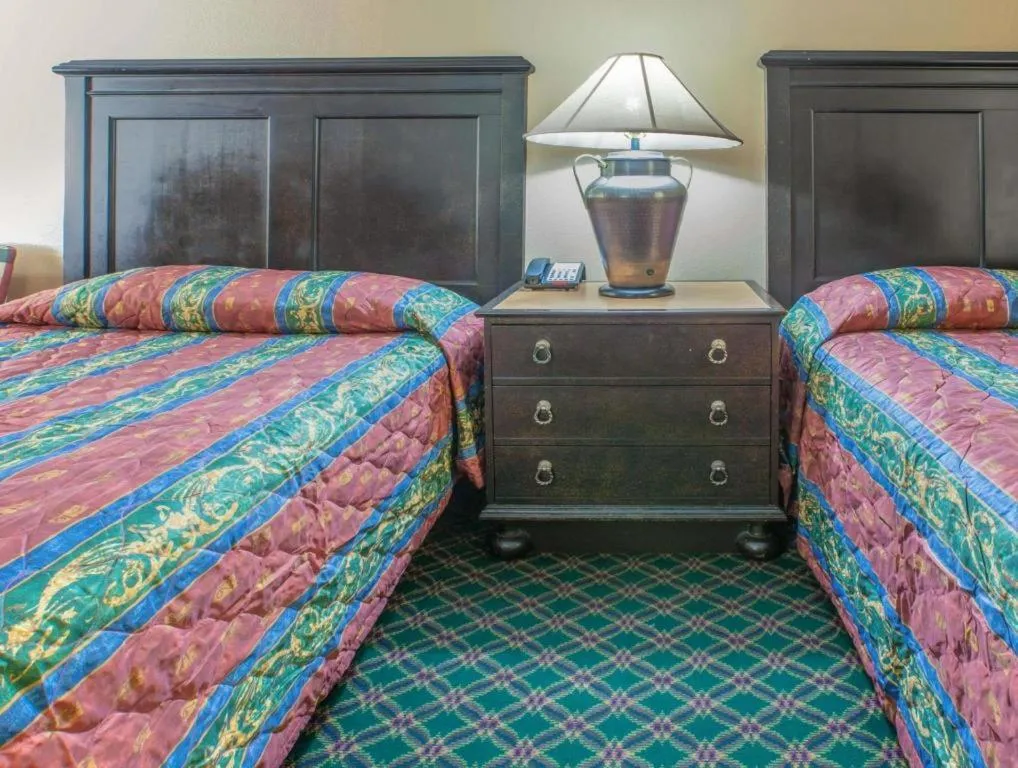 Bed in Knights Inn - Forest Hill, TX