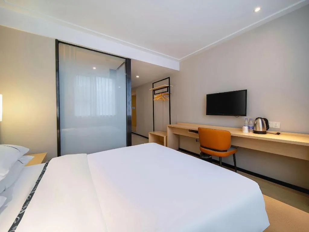 Bed in City Comfort Inn Wuhan Dongting Road