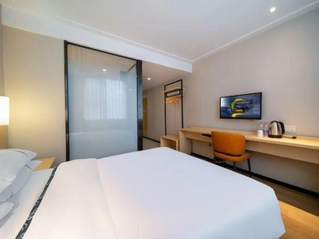Bed in City Comfort Inn Wuhan Dongting Road