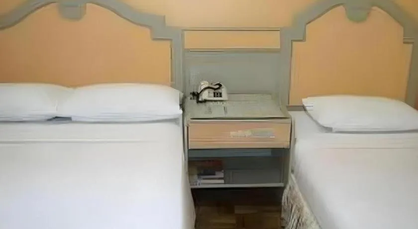 Bed in Cebu Northwinds Hotel