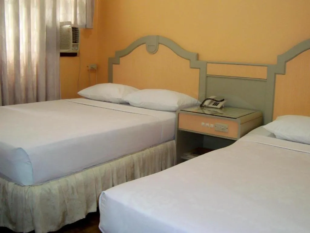 Bed in Cebu Northwinds Hotel