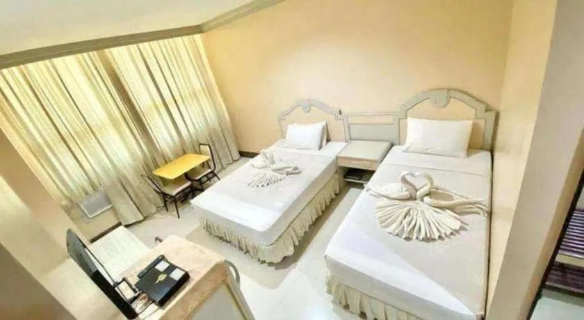 Bed in Cebu Northwinds Hotel