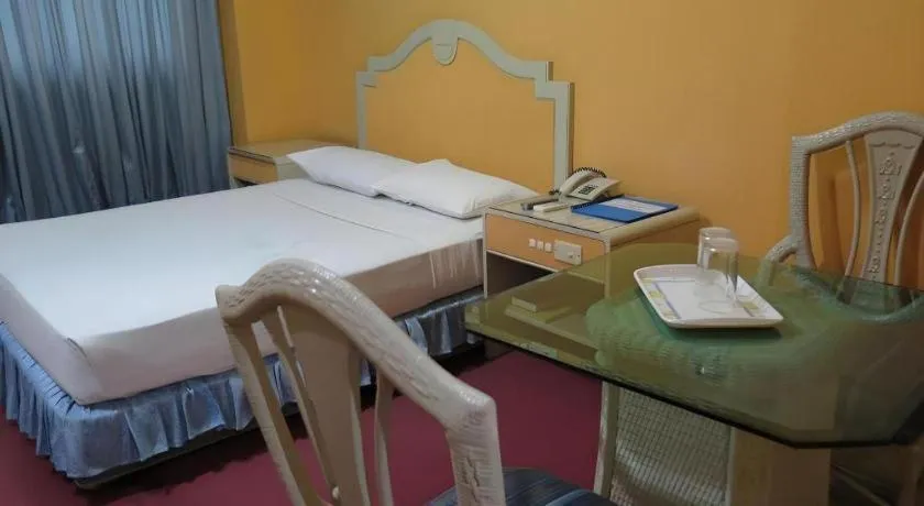 Bed in Cebu Northwinds Hotel