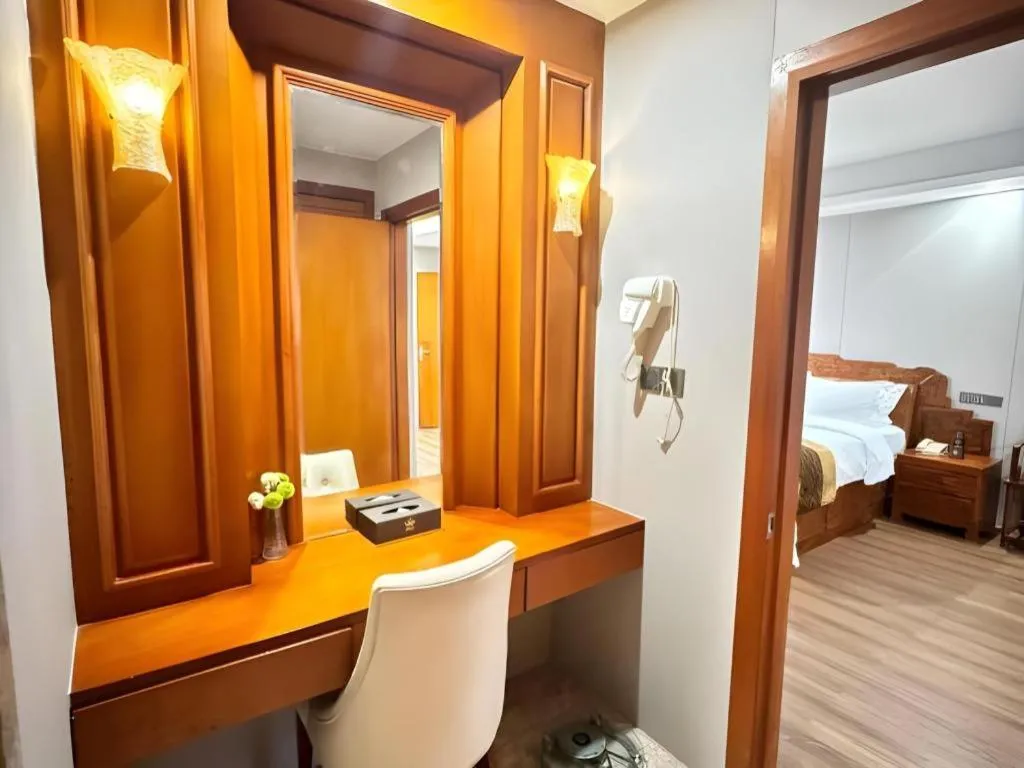 Bed in Shenzhen Bao Yue Hotel