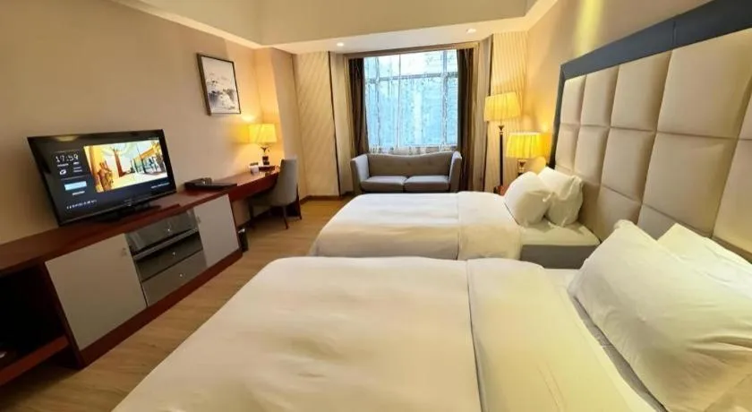 Bed in Shenzhen Bao Yue Hotel