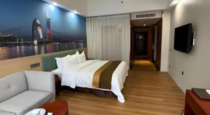 Bed in Shenzhen Bao Yue Hotel