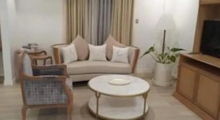 Queen Margarette Hotel