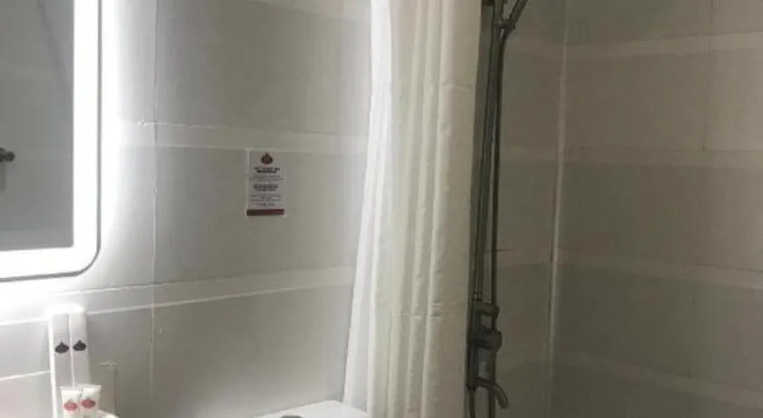 Queen Margarette Hotel