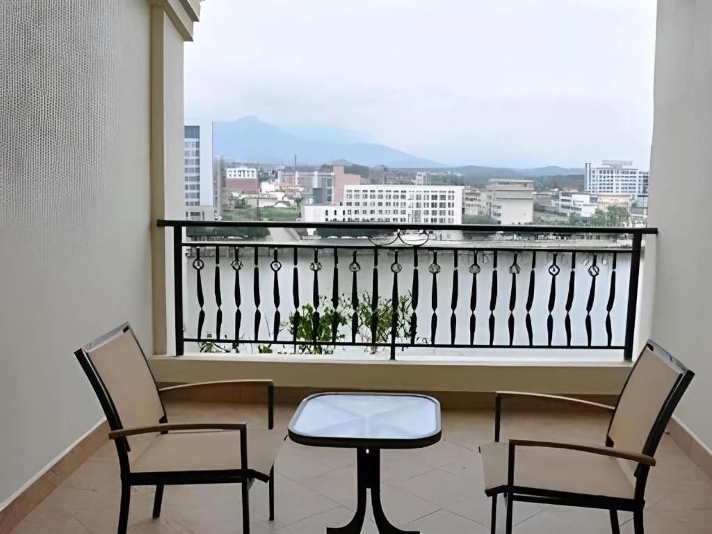 Country Garden Phoenix Hotel Yunfu