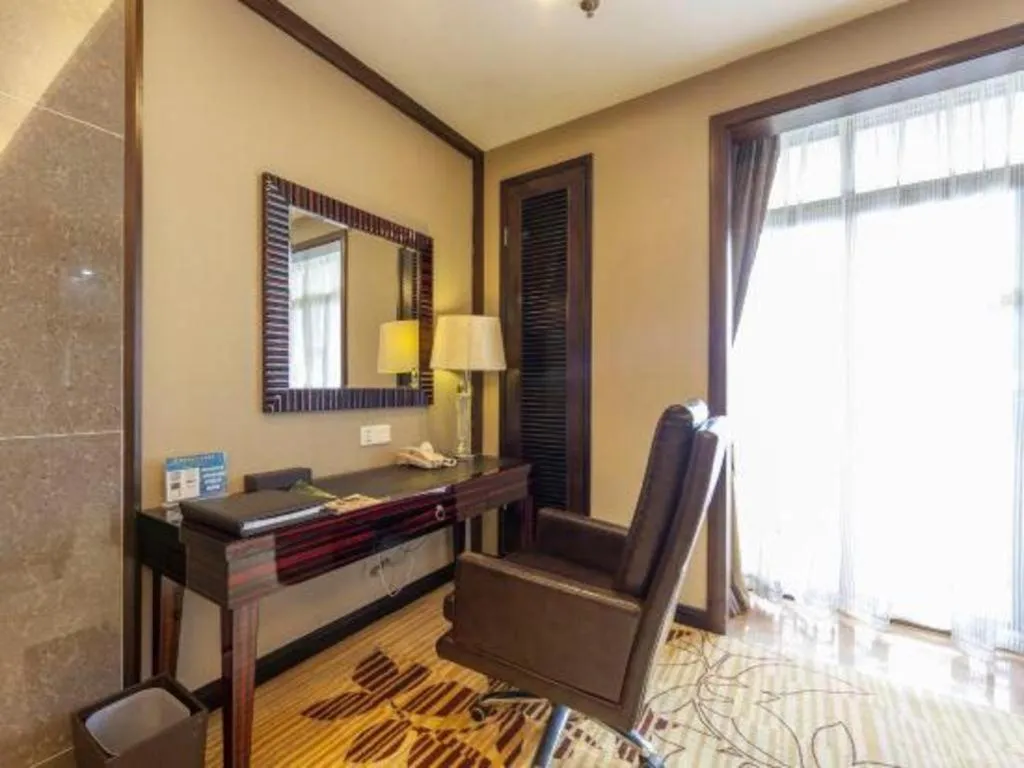 Country Garden Phoenix Hotel Yunfu