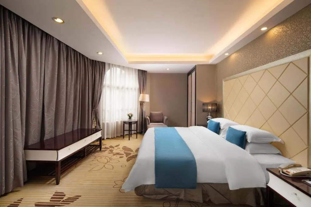 Bed in Country Garden Phoenix Hotel Yunfu