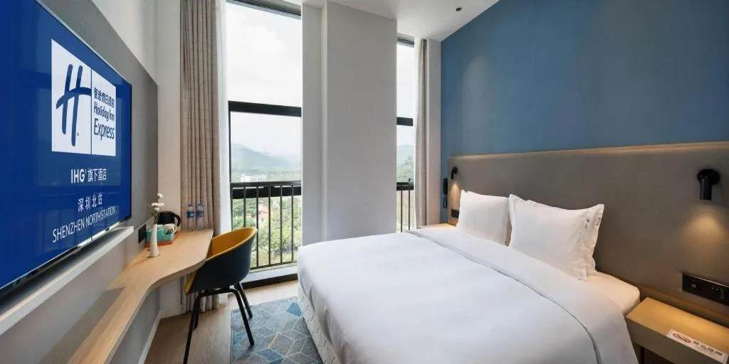 Bed in Holiday Inn Express Shenzhen North Station By IHG