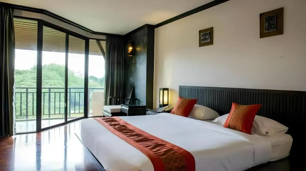 Bed in khaoyai lumtakong hotel