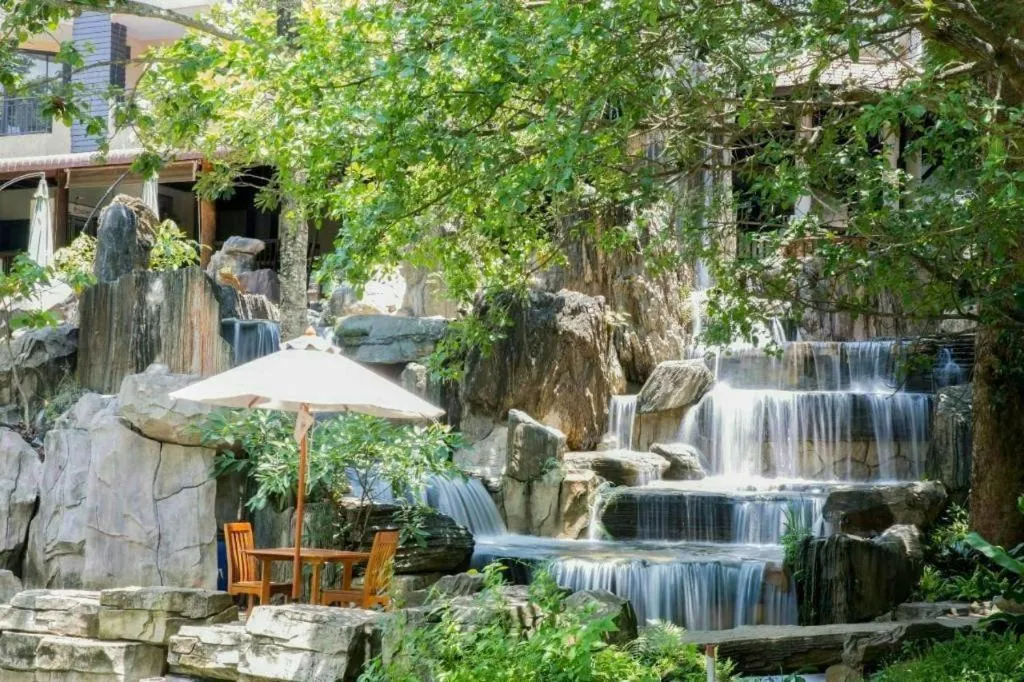 khaoyai lumtakong hotel