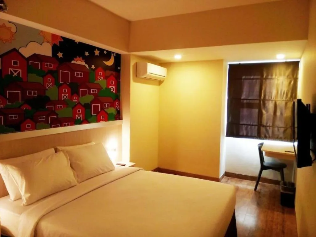 Bed in Nite and Day Batam Jodoh Square