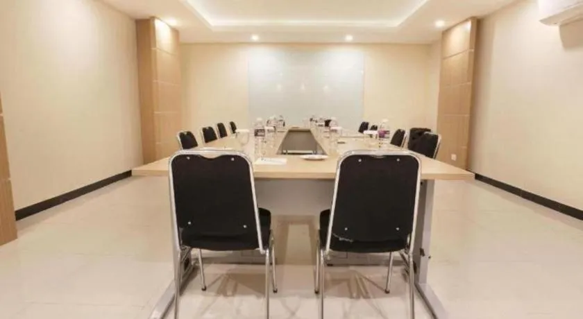 Nite and Day Batam Jodoh Square