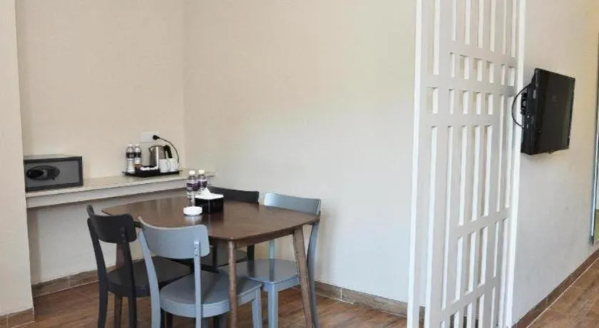 Nite and Day Batam Jodoh Square