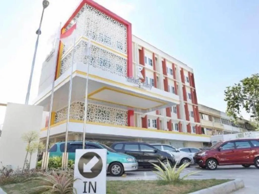 Nite and Day Batam Jodoh Square