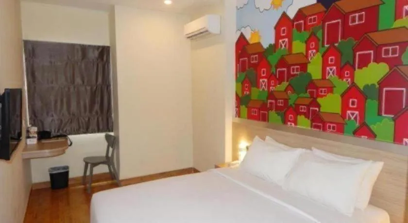 Bed in Nite and Day Batam Jodoh Square