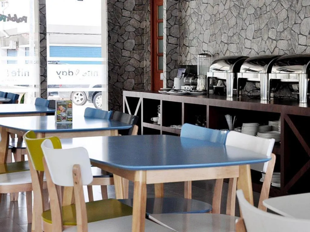 Nite and Day Batam Jodoh Square