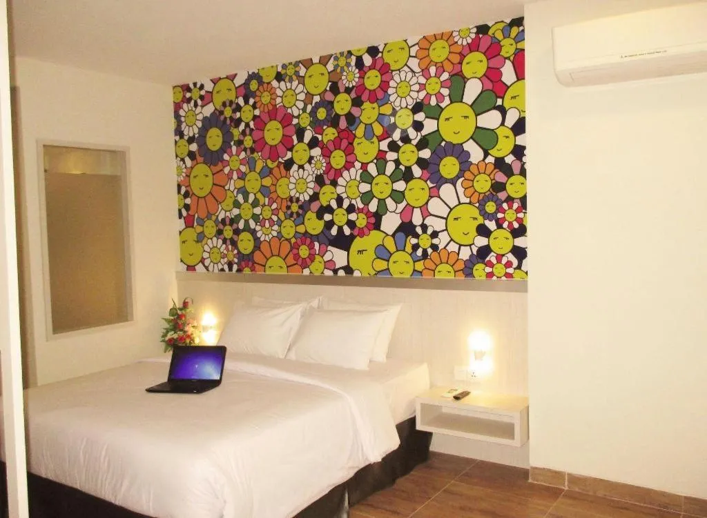 Bed in Nite and Day Batam Jodoh Square