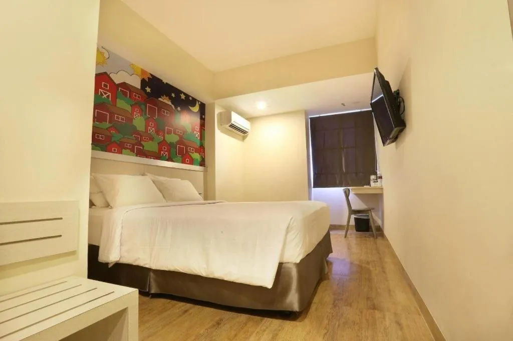 Bed in Nite and Day Batam Jodoh Square