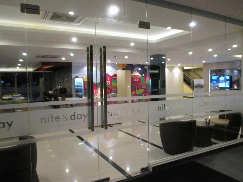 Nite and Day Batam Jodoh Square