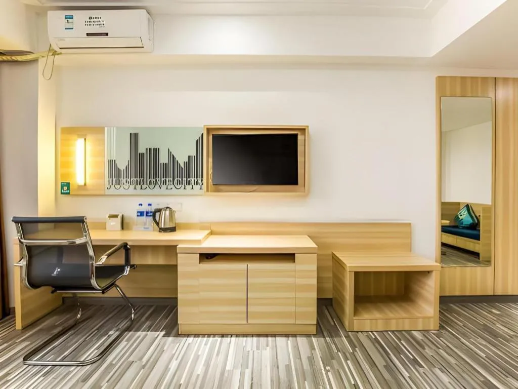 City Comfort Inn Zhaoqing Qixingyan Scenic Area Xinghu Archway