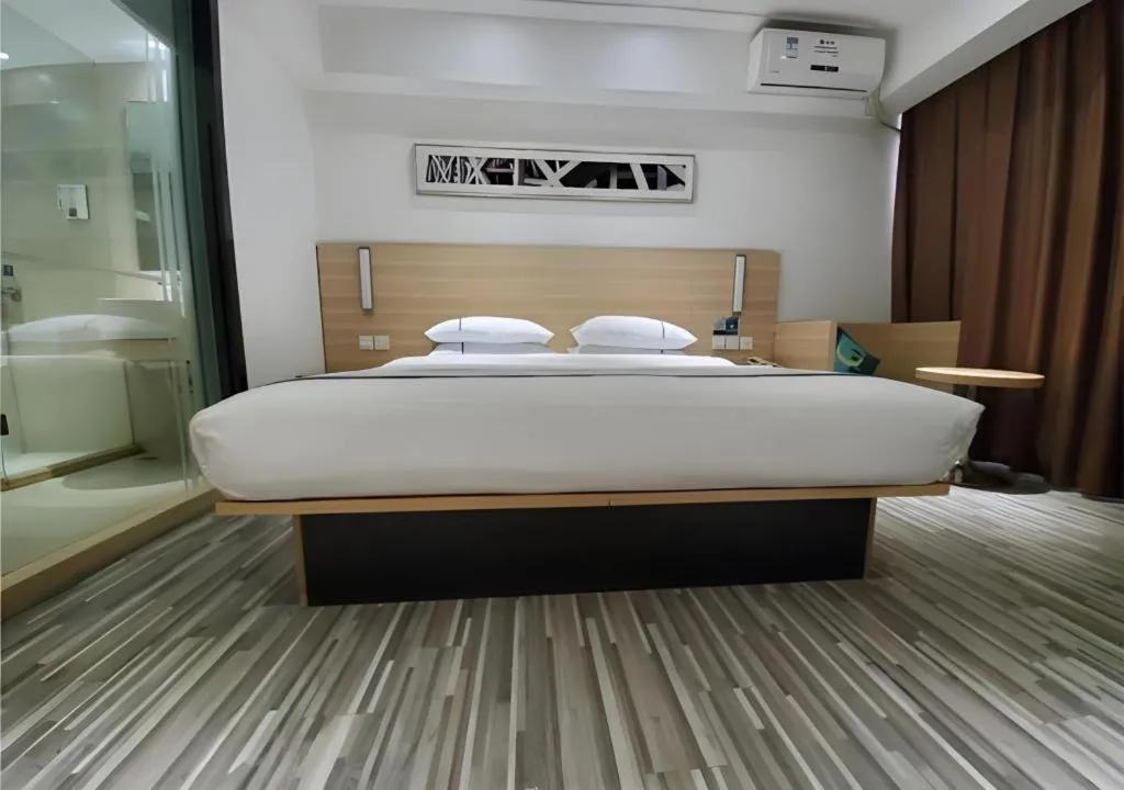 Bed in City Comfort Inn Zhaoqing Qixingyan Scenic Area Xinghu Archway