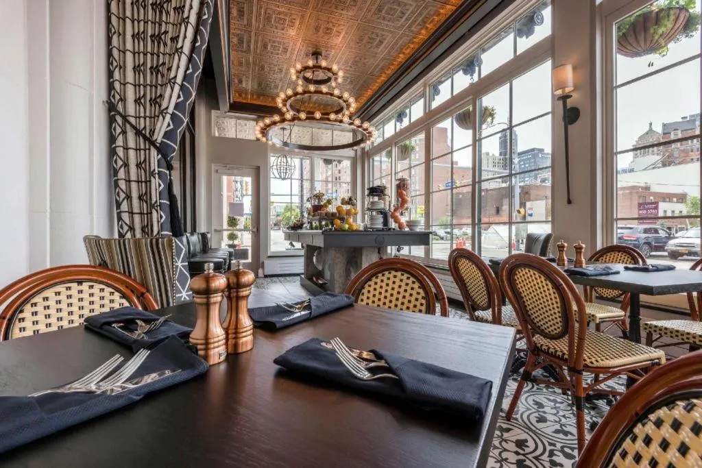 Curtiss Hotel, Ascend Hotel Collection