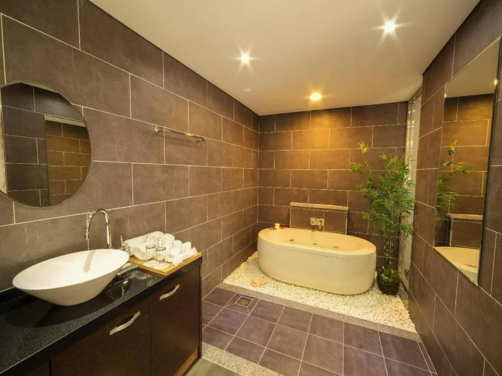 Reve Business Hotel Jeju