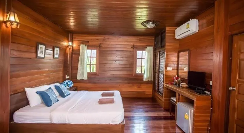 Bed in Huan Aumpron Resort