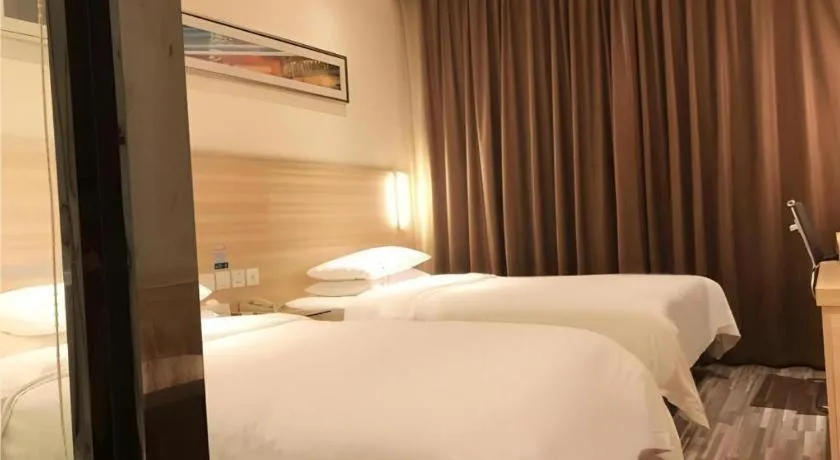 Bed in City Comfort Inn Huangshi City Huangshi Avenue