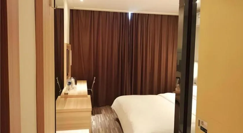 Bed in City Comfort Inn Huangshi City Huangshi Avenue