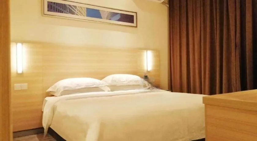 Bed in City Comfort Inn Huangshi City Huangshi Avenue