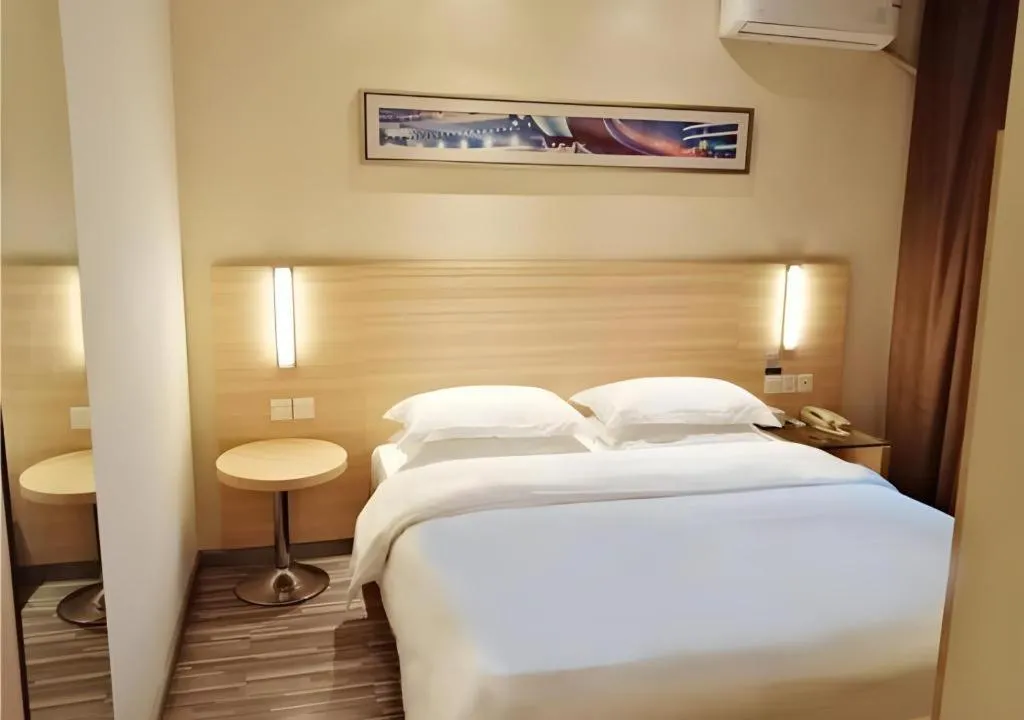 Bed in City Comfort Inn Huangshi City Huangshi Avenue