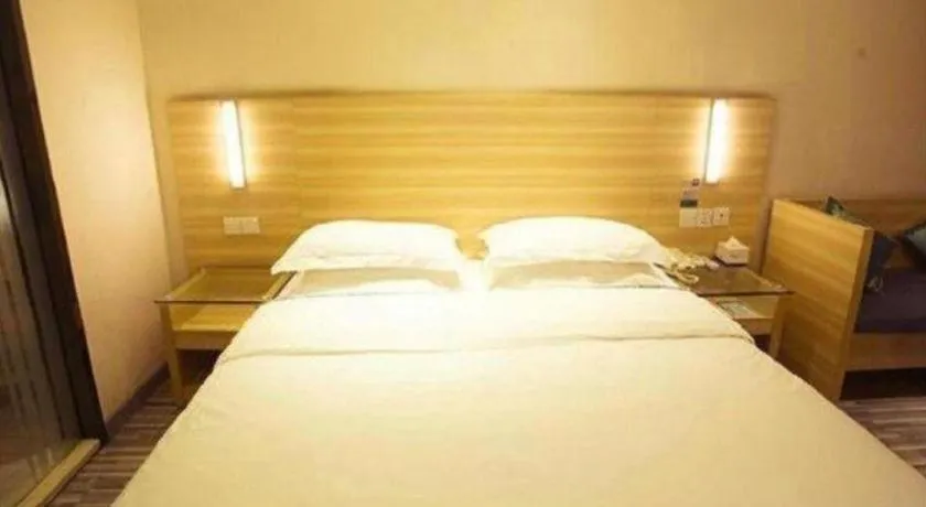 Bed in City Comfort Inn Huangshi City Huangshi Avenue