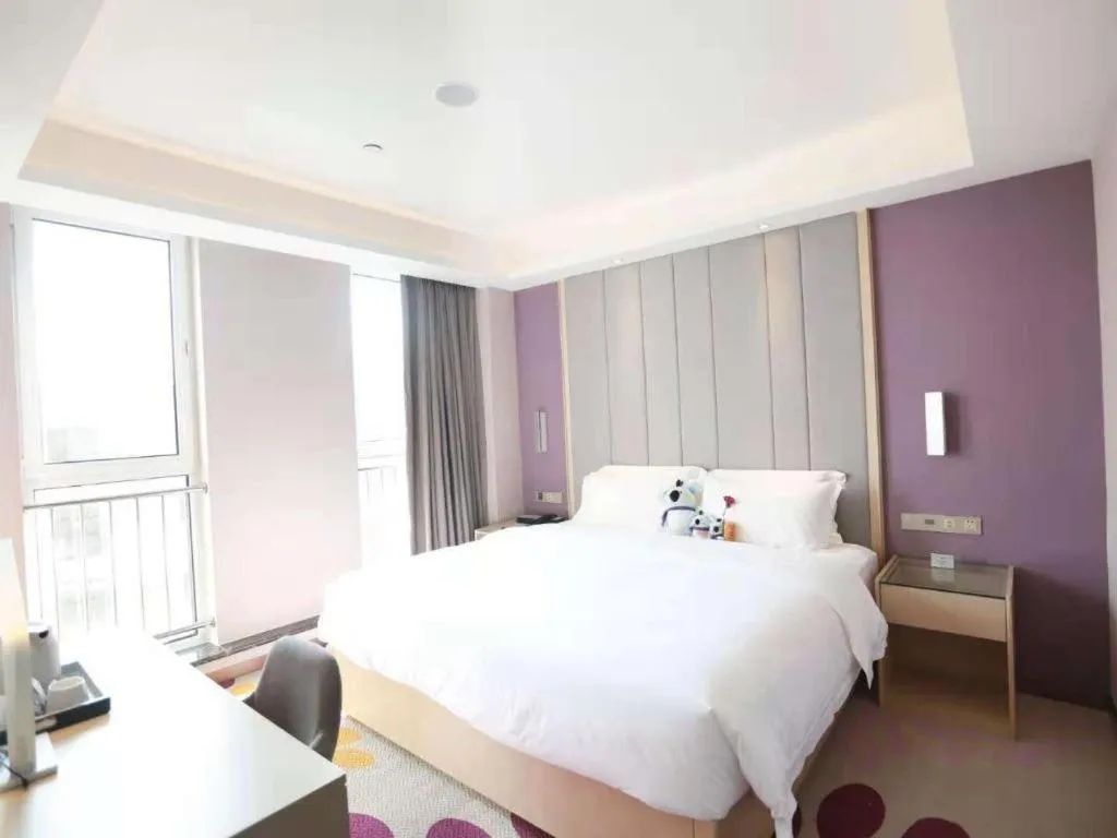 Bed in Lavande Hotels Tianjin Huaming Binhai International Airport