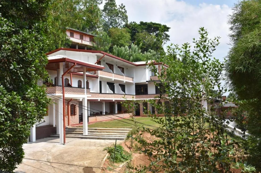 Mahaweli Regent Hotel