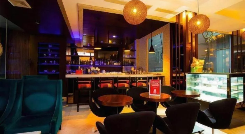 Hotel Urban Falatehan Blok M