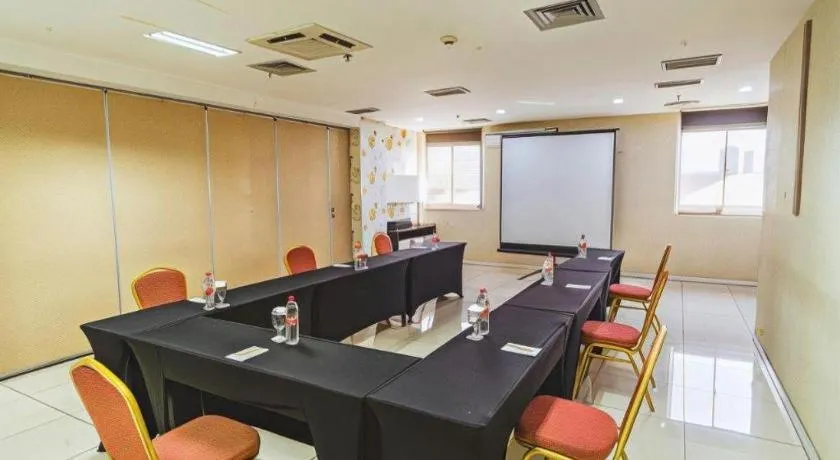 Hotel Urban Falatehan Blok M