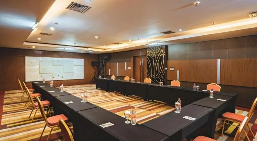 Hotel Urban Falatehan Blok M