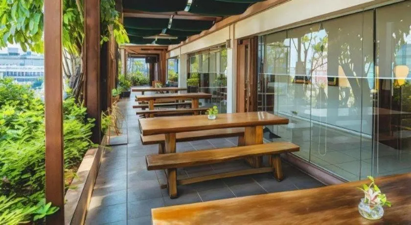 Hotel Urban Falatehan Blok M