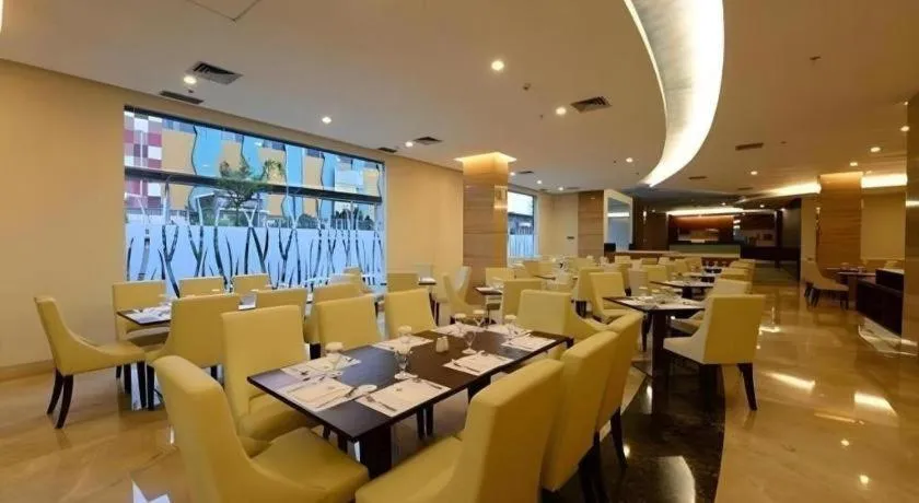 Hotel Urban Falatehan Blok M