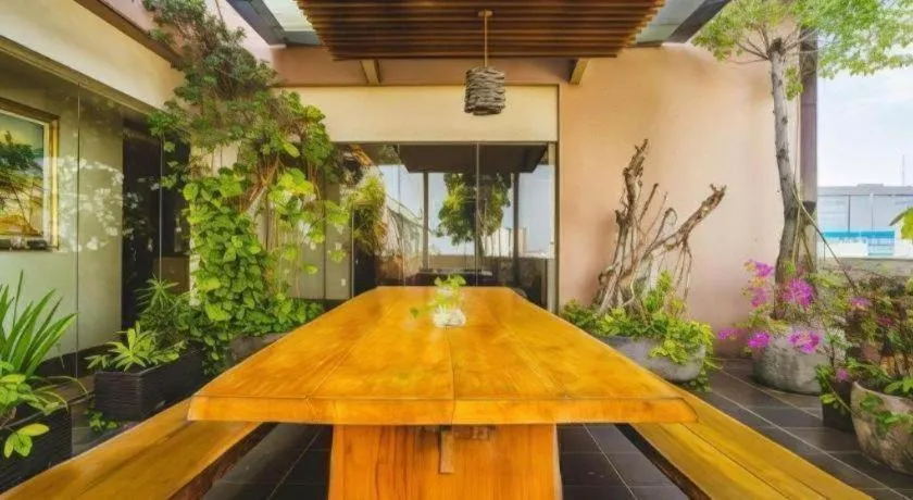 Hotel Urban Falatehan Blok M