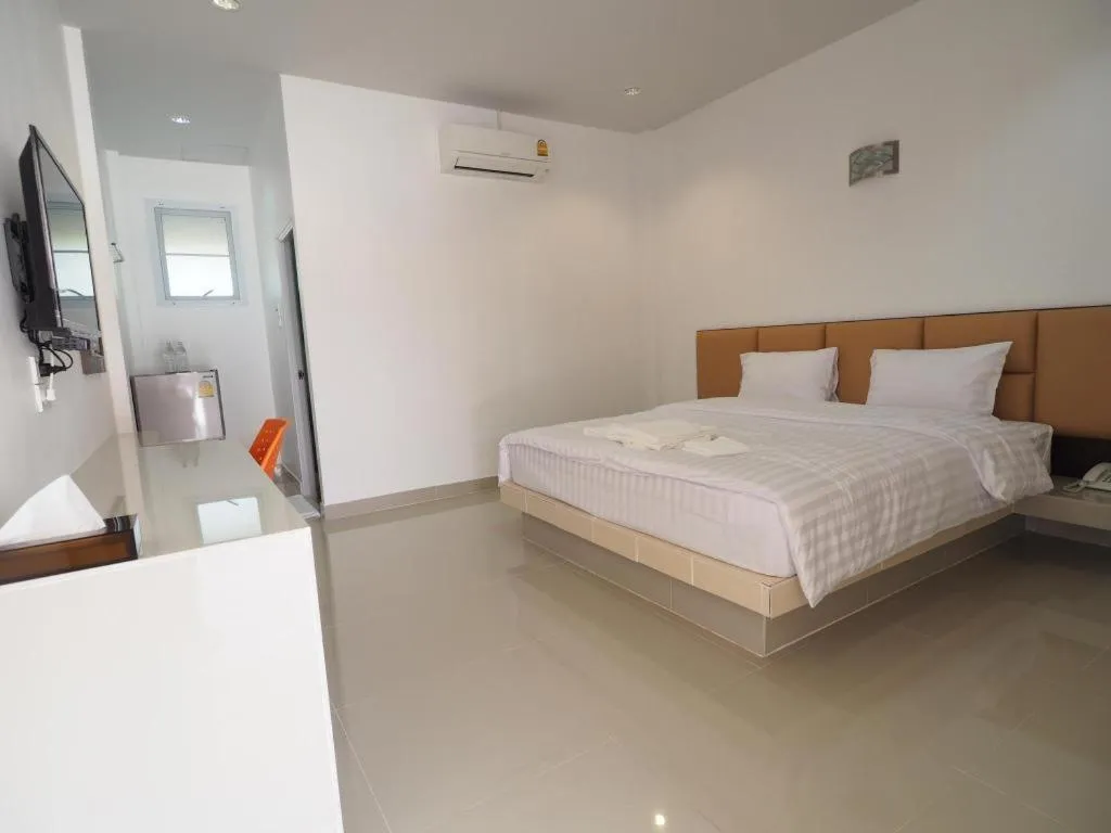 Bed in The Phant Hotel